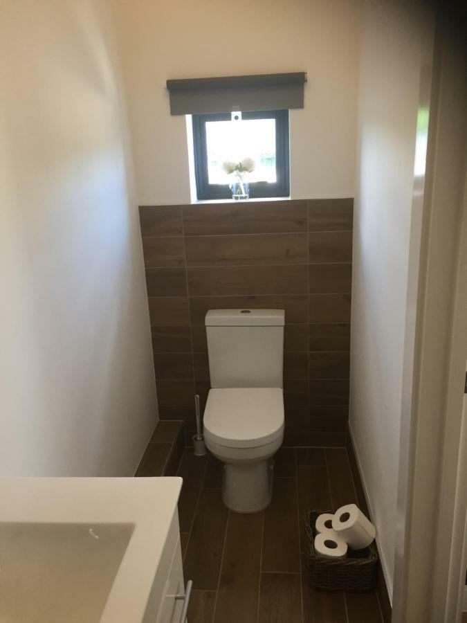 Willow Court Farm Studio South & Petting Farm, 8 Mins From Legoland & Windsor, 15 Mins From Lapland Uk Exterior foto